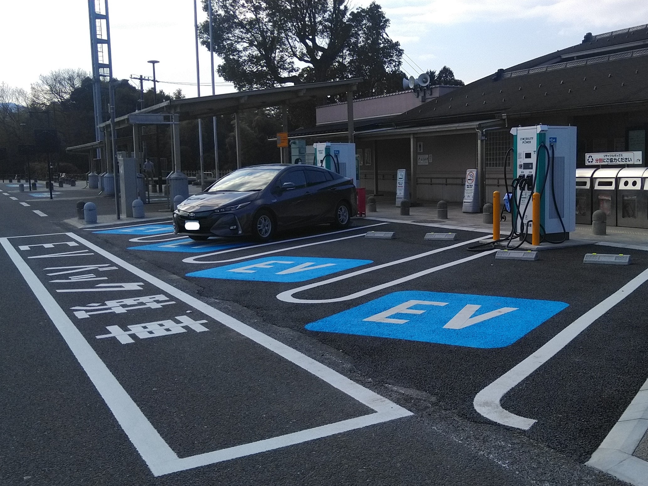 NEXCO中日本　名神高速道路　多賀サービスエリア上り線　急速充電器設置工事